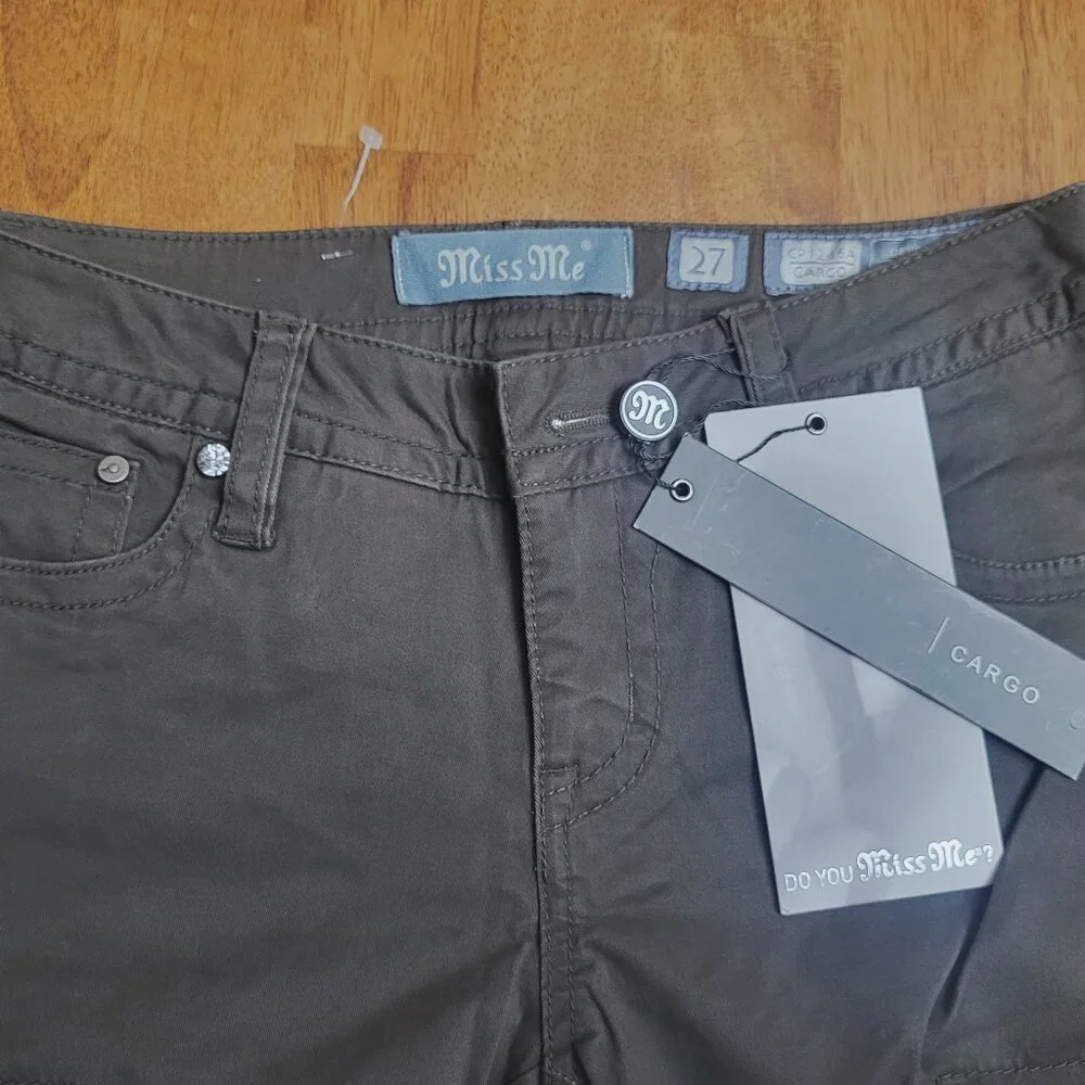 Miss Me ~ Sz 27 ~ Olive Skinny leg w/Zipper ~ Cargo Pants ~ NWT - Picture 4 of 10
